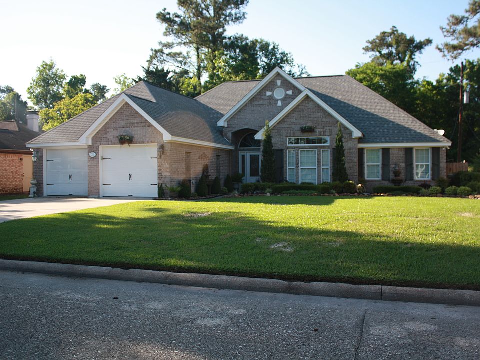 1st image of 2208 Oak Forest Dr