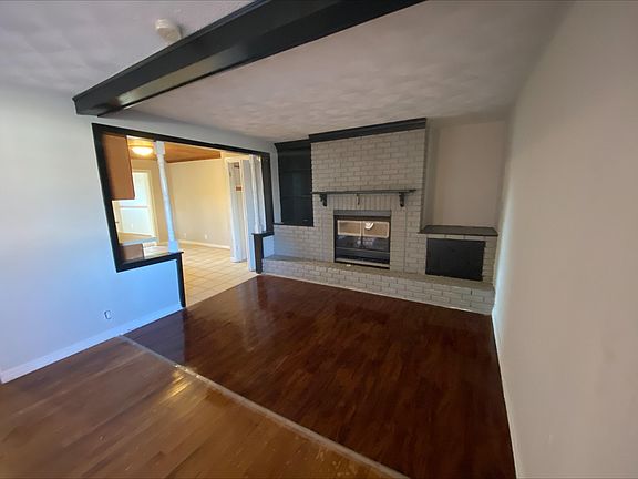 2nd image of 13 Elmwood Ct