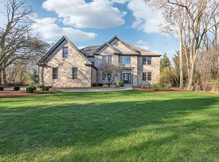 1801 Mason Corte Dr, McHenry, IL 60051