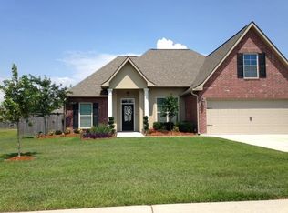 28476 Loiret Ct, Ponchatoula, LA 70454