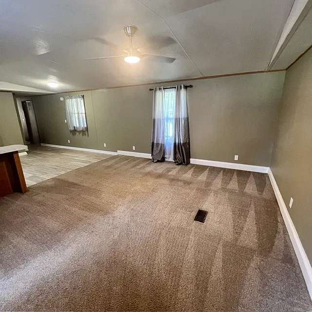 3 bed, 1216 sqft, $1,400 — Photo 3