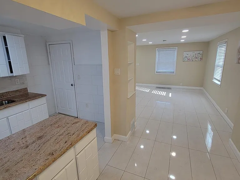 333 Brinton Ave — Photo 6