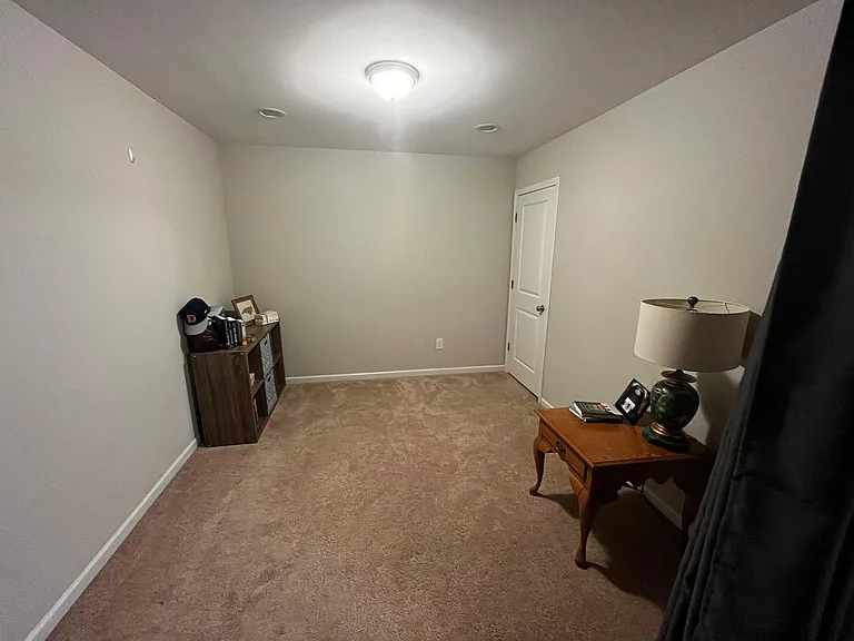 Shakespeare Dr — Photo 9