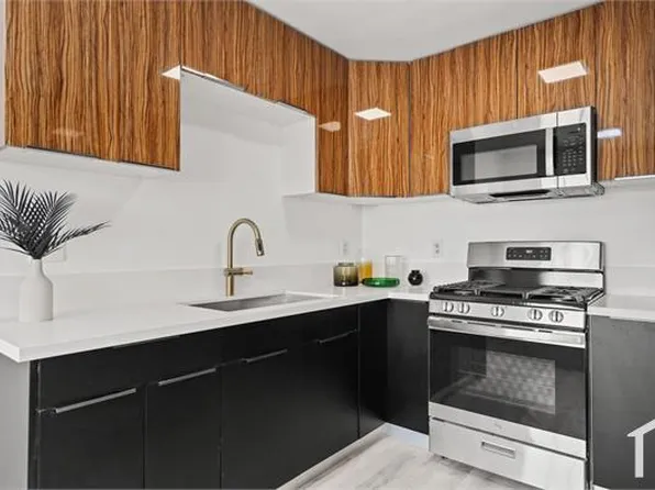 920 Everett St, Los Angeles, CA 90026