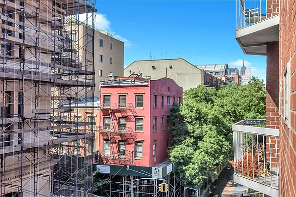 Rented by Douglas Elliman | media 9