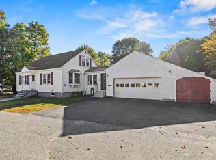 4 Whitehouse St, Springvale, ME 04083