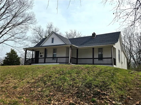 4319 E 56th St, Kansas City, MO 64130