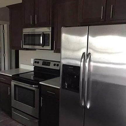 2nd image of 404 W Weymouth #B