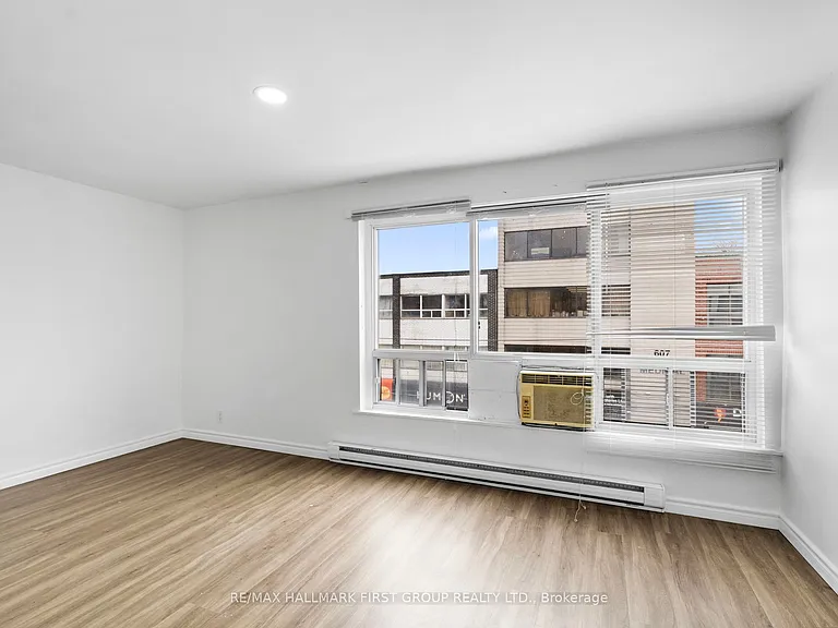 608 Gerrard St E #2 — Photo 7