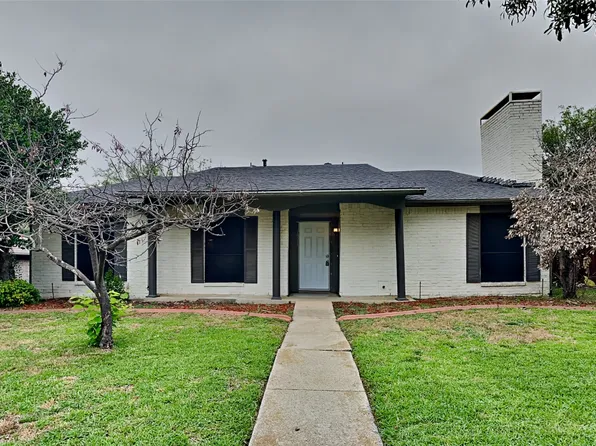 1711 Chesterfield Dr, Carrollton, TX 75007