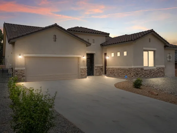 205 Silent Spring Dr NE, Rio Rancho, NM 87124