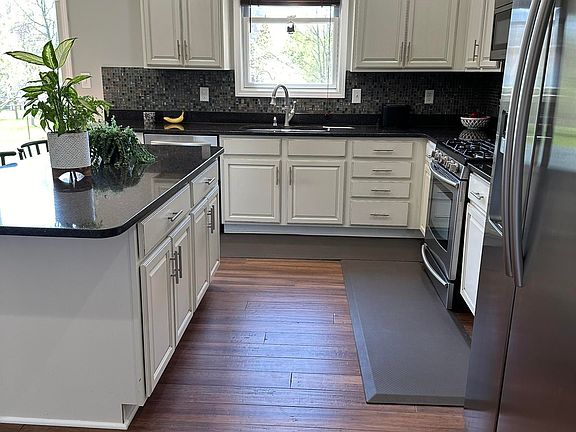 5th image of 3404 E Olcott Blvd