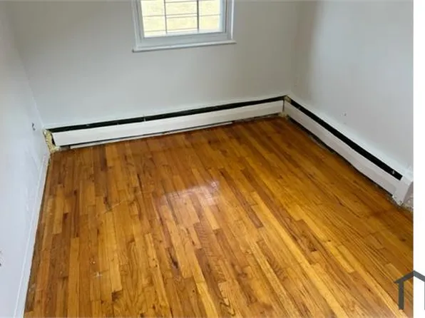 12603 172nd St, Jamaica, NY 11434