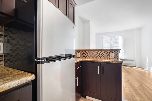 Rented by Highline Residential | media 4