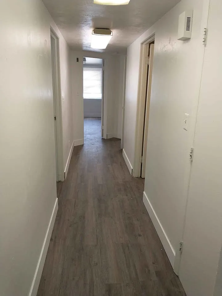 2 bed, 1100 sqft, $1,050 — Photo 3