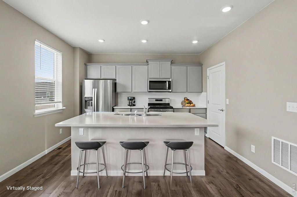 4529 Kingswood Dr