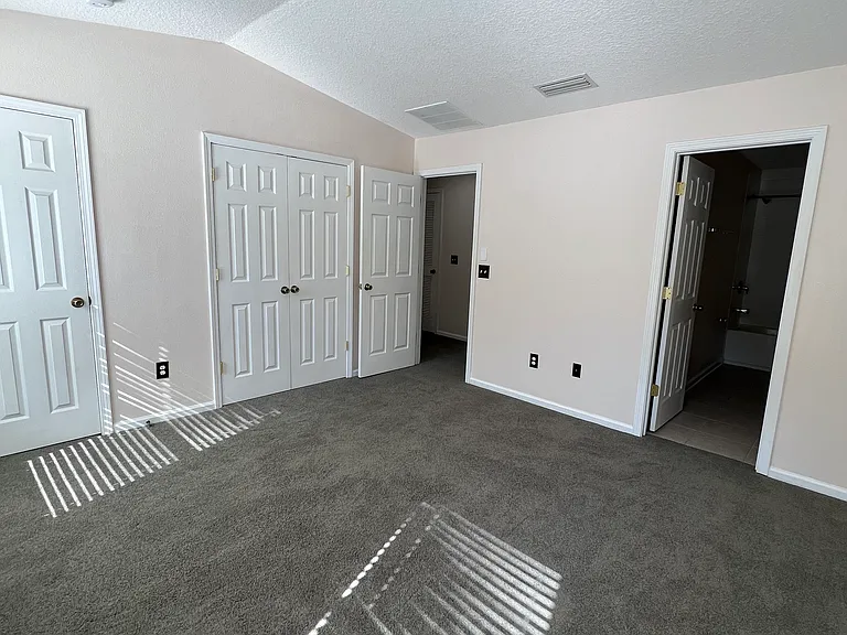 5906 Brice Ct — Photo 13
