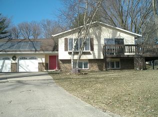 425 E Gray St, Des Moines, IA 50315