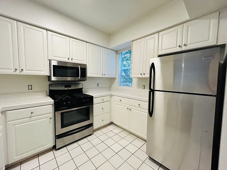 3518 Dunn Dr — Photo 9