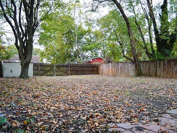 2nd image of 1608 Presson Blvd