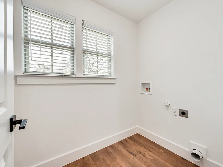 Spacious laundry room