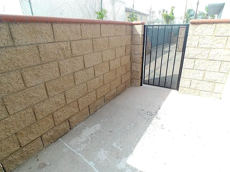 Villa De Adel Apts — Photo 102
