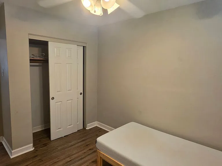 735 Syracuse Ave — Photo 10