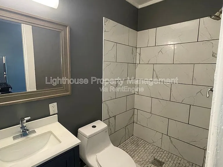 809 W Cedar St #2 — Photo 8
