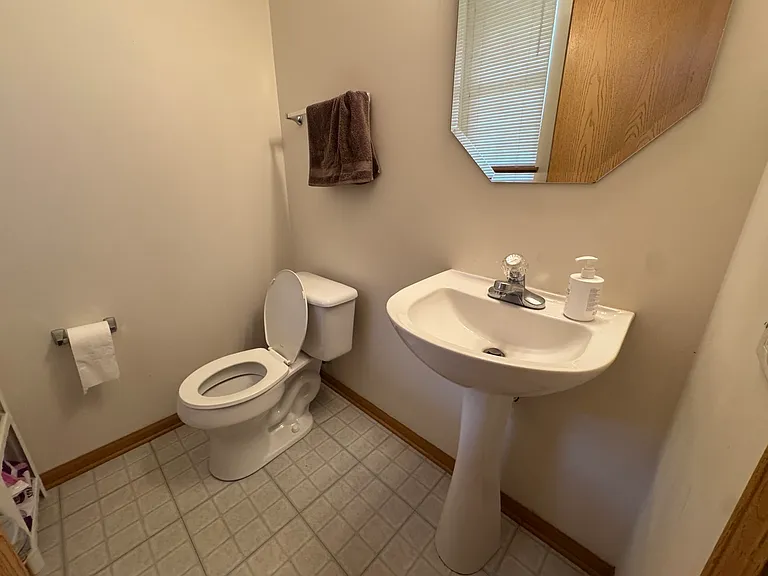 2956 Rutland Cir — Photo 6