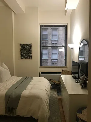 Rented by Voro New York | media 108