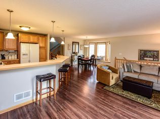 7674 Ponds Edge Path, Savage, MN 55378