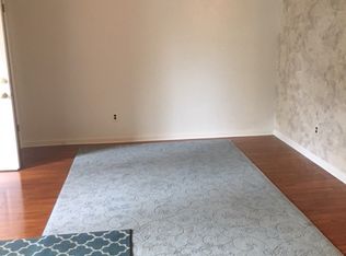 677 Sparrow Ln #F1, Langhorne, PA 19047