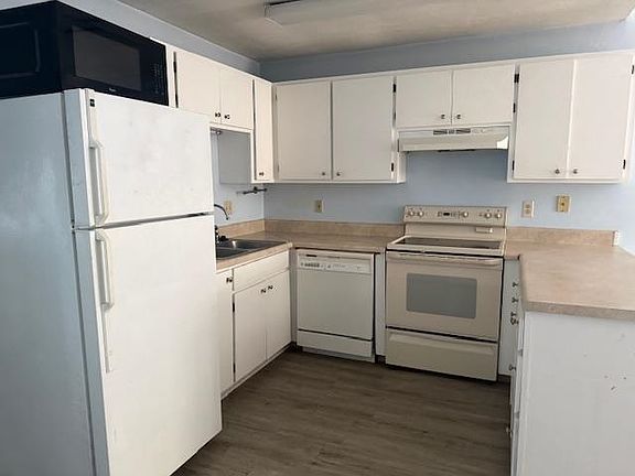 5th image of 2100 Continental Ave APT 16