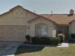 2547 W Fairview Dr, Rialto, CA 92377