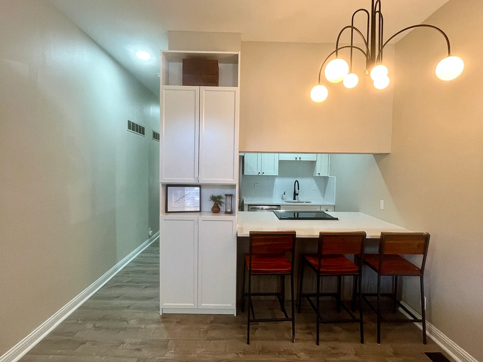1 bed, $1,325 — Photo 2