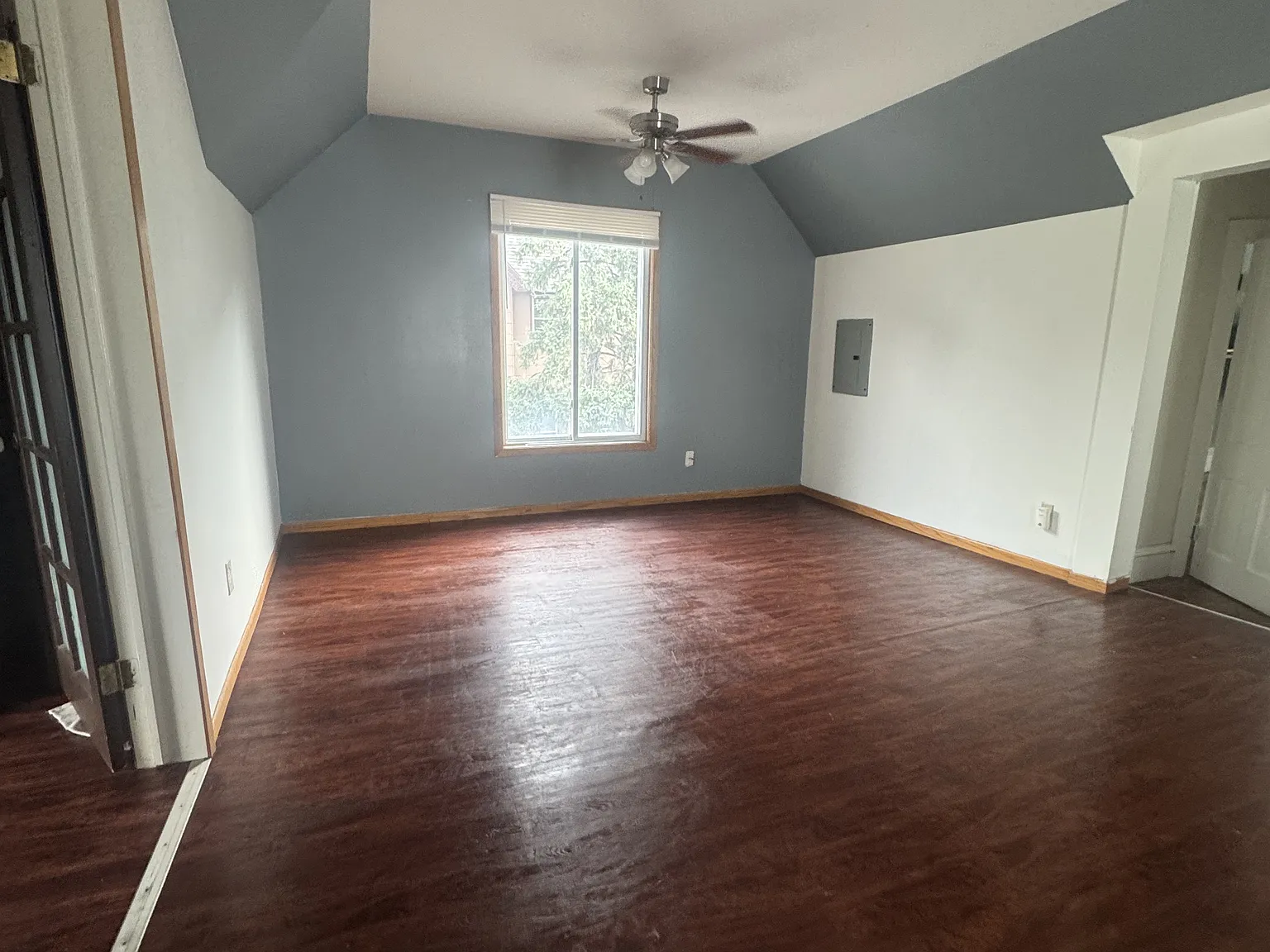 5 bed, 3097 sqft, $3,200 — Photo 4