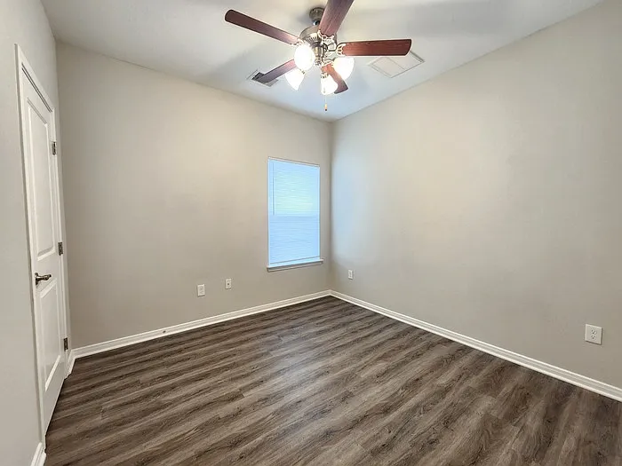 15564 Palmira Ave — Photo 11