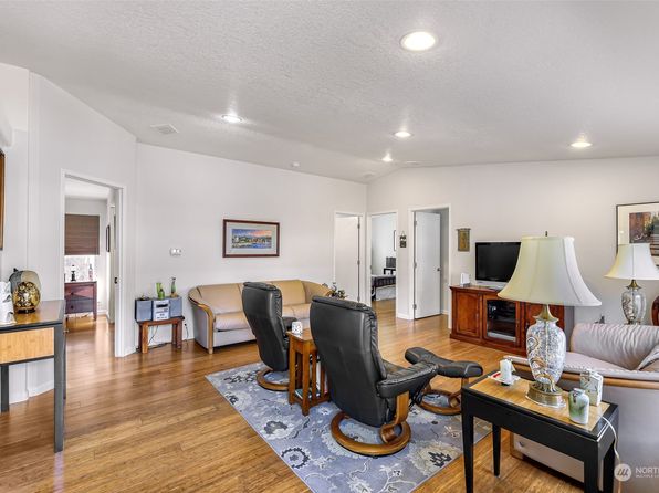 6350 Portal Way UNIT 33, Ferndale, WA 98248