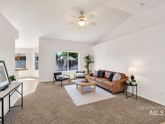 5th image of 3812 Stonehedge Way
