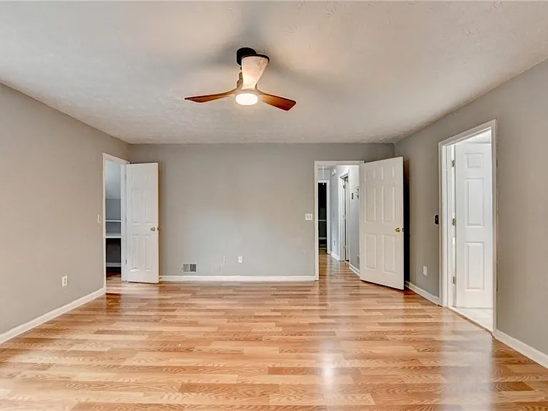 1181 Izod Ct — Photo 24