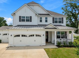 204 Roseville Pl, Greenville, SC 29607