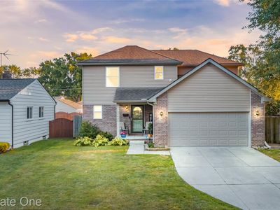 22020 Lange St, Saint Clair Shores, MI, 48080