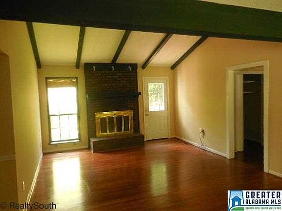 3rd image of 3525 Belmont Rd