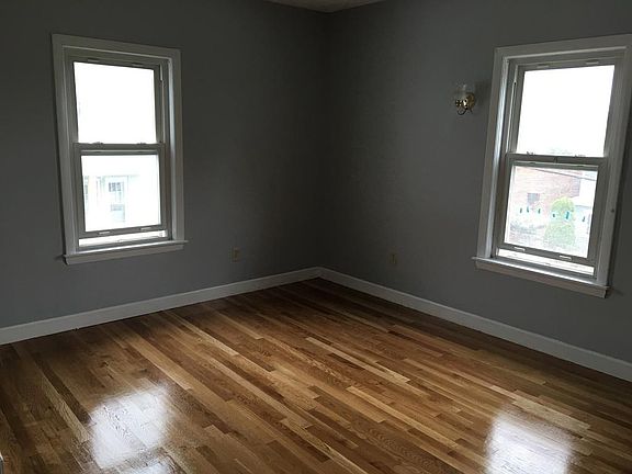 2nd image of 156 Newbury Ave #156