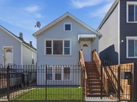 4828 S Loomis Blvd, Chicago, IL