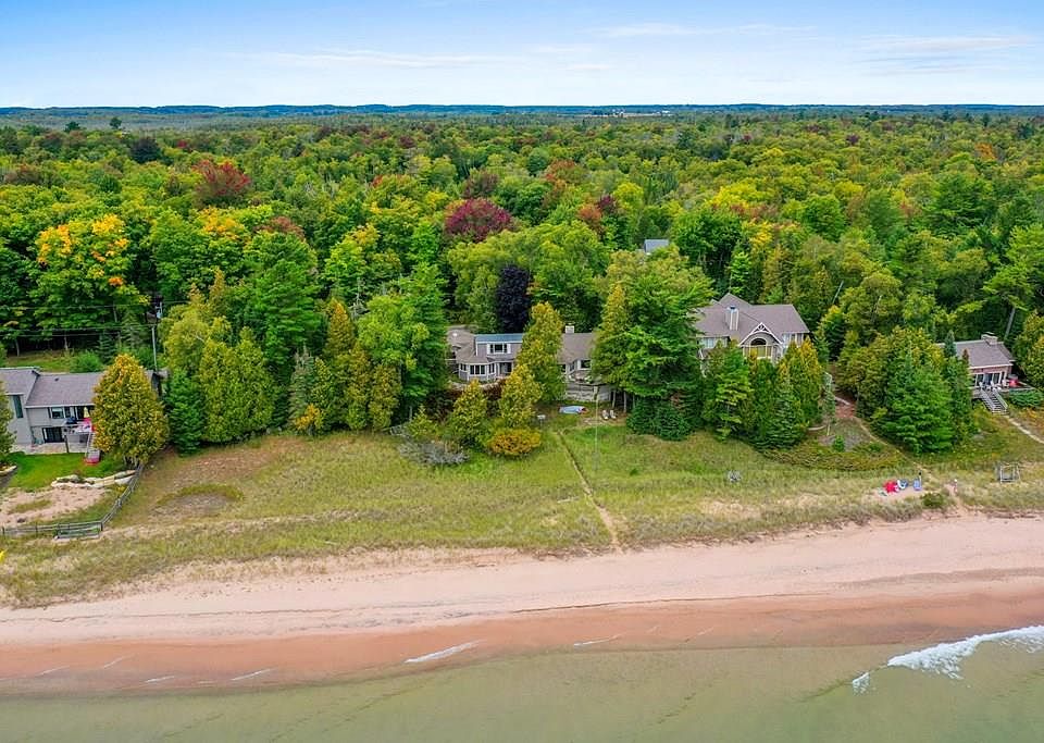 3866 Glidden Dr, Sturgeon Bay, WI 54235 Zillow