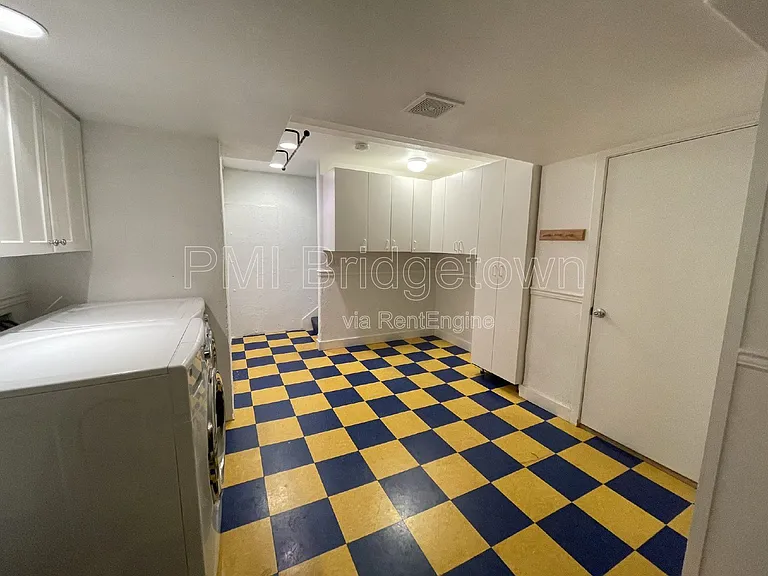 10235 NW Edgewood Dr — Photo 28