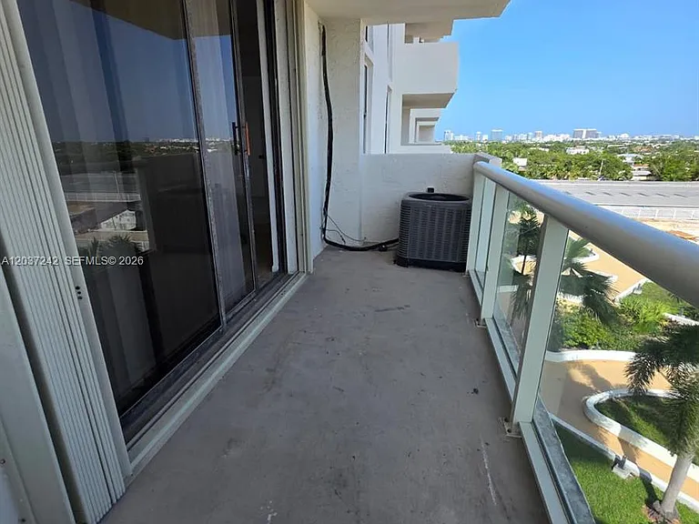 13499 Biscayne Blvd #706 — Photo 24
