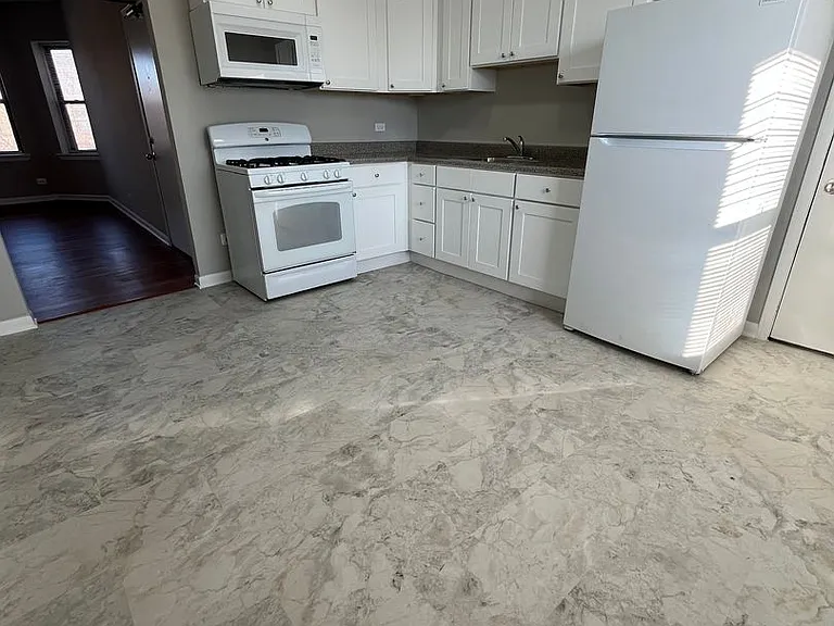 5826 W Washington Blvd — Photo 4