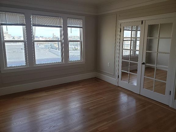 2nd image of 15 Guerrero St #4